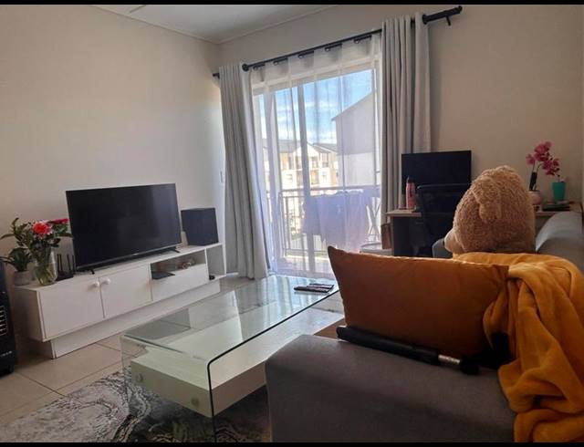 1 BEDROOM APARTMENT FOR SALE IN SANDOWN